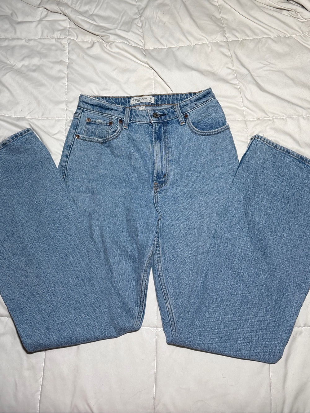 Abercrombie & Fitch Medium Wash Wide-Leg High-Rise Jeans